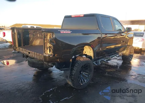 2019 Chevrolet Silverado 1500 Custom Trail Boss z USA, uszkodzony, nr VIN 1GCPYCEF1KZ380115